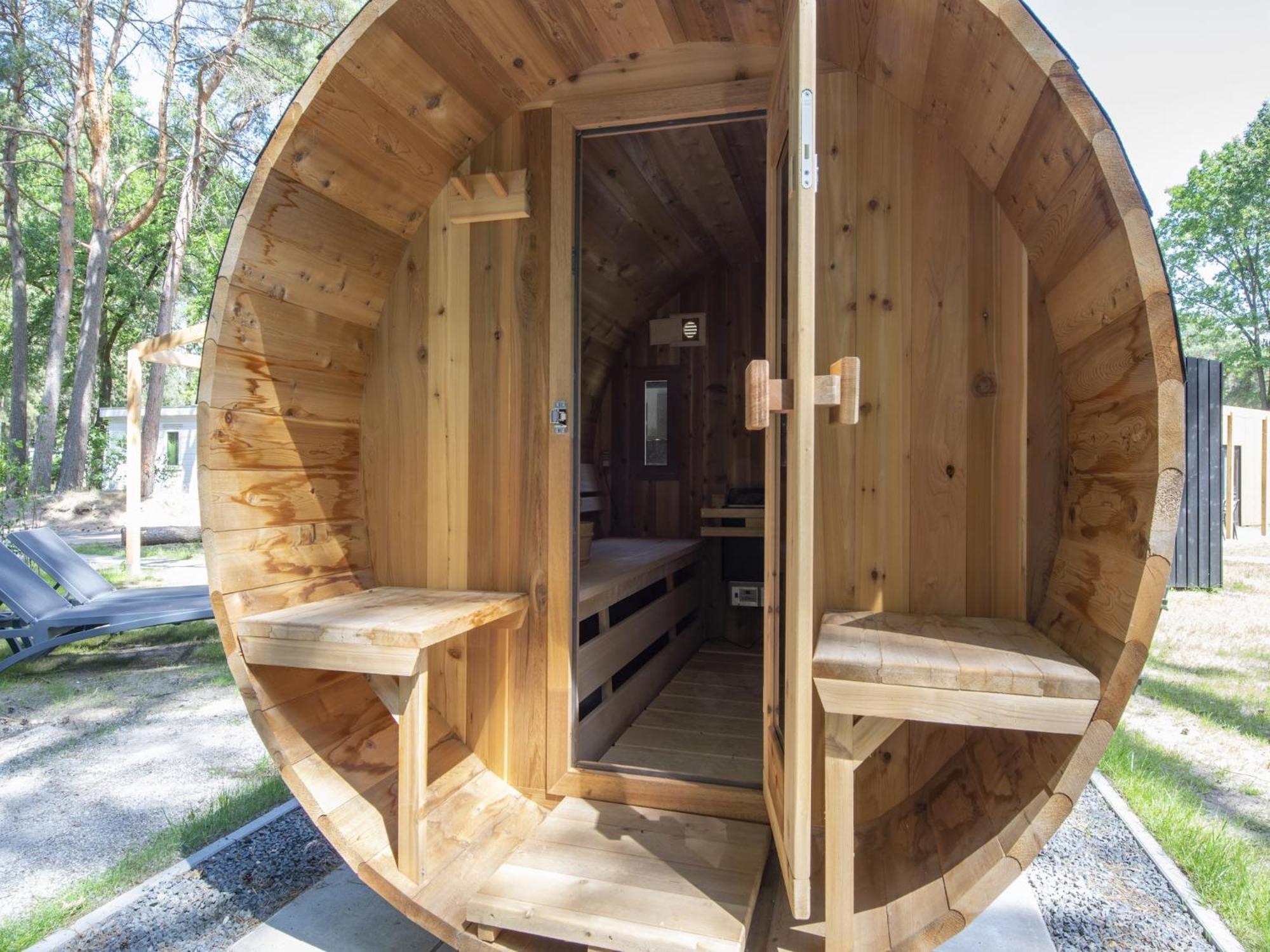 Modern Chalet With Wellness, In A Holiday Park At 12 Km From Eindhoven Mierlo Exterior foto